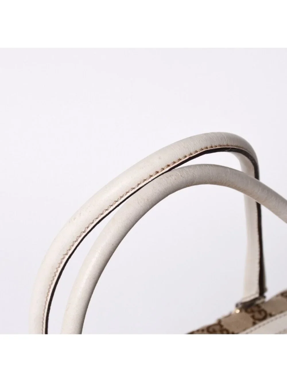 Gucci Guuci GG Canvas Shoulder Bag Beige White